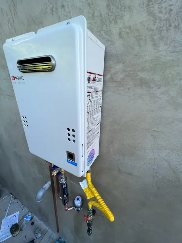Tankless water heater installation for Griffith Park homes